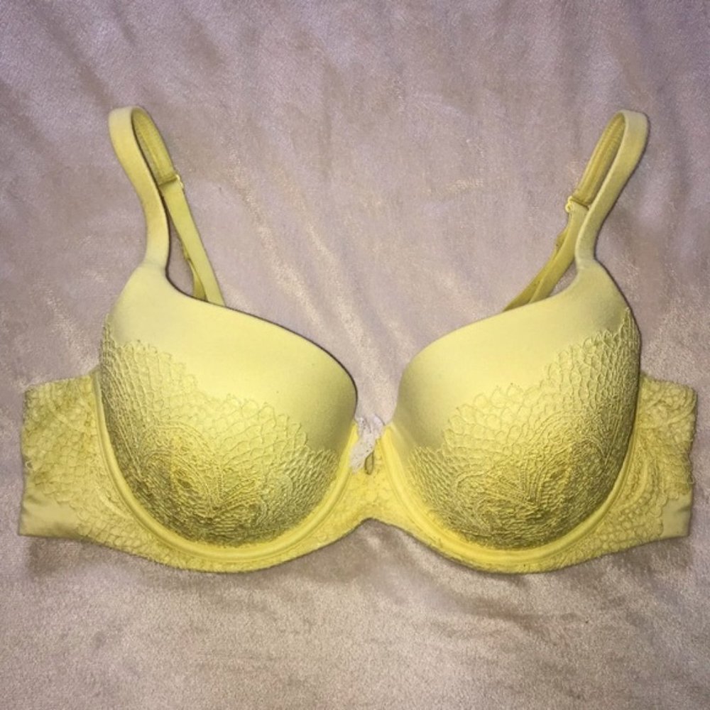 38C VS yellow lace bra